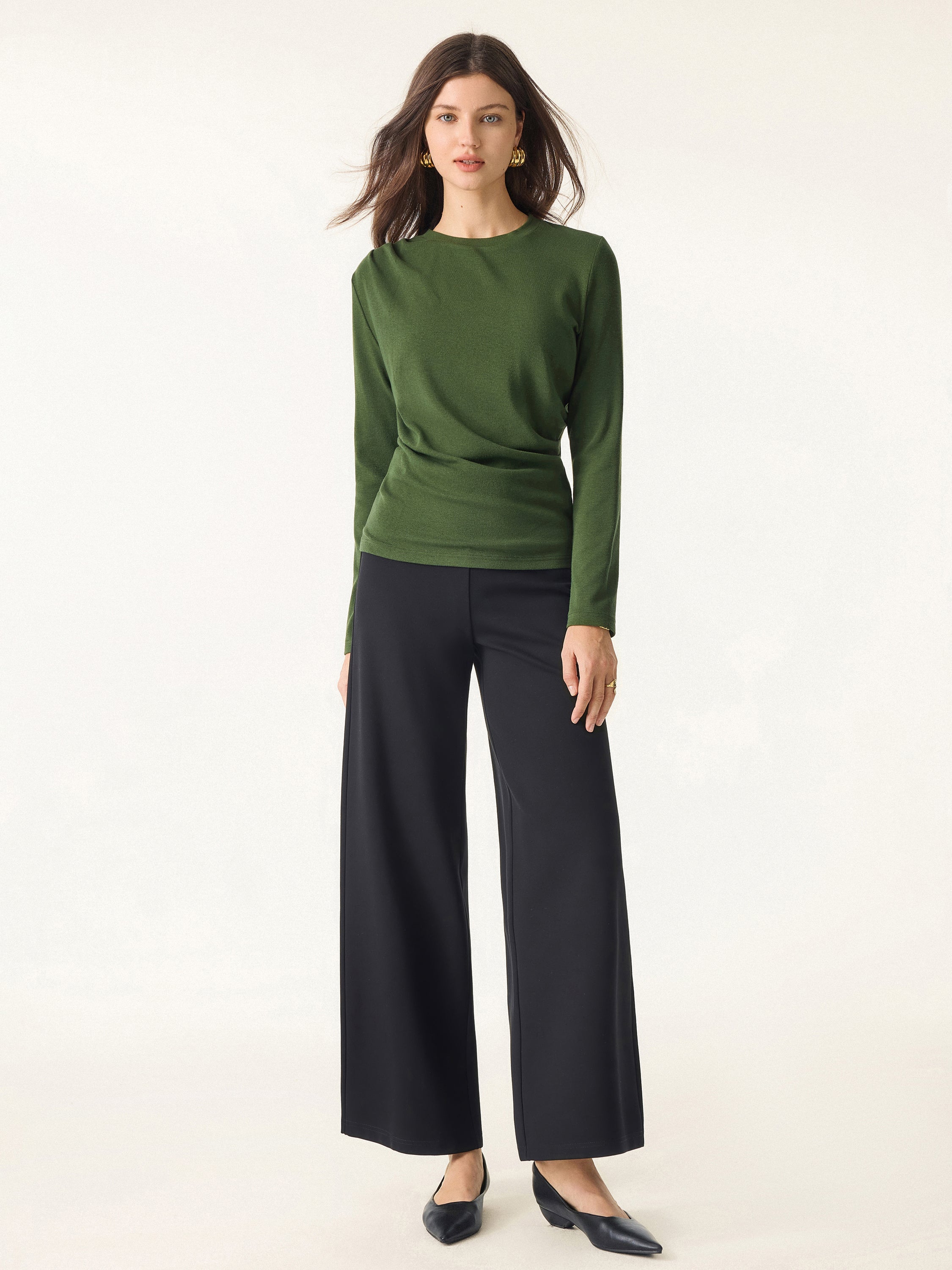 Airy Comfort Crewneck Top